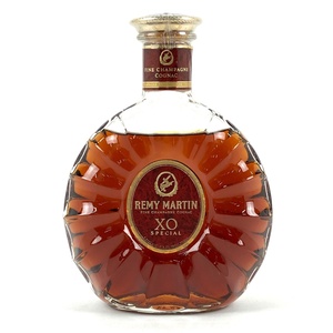 レミーマルタン REMY MARTIN XO スペシャル 現行 クリアボトル 700ml ブランデー コニャック 【古酒】