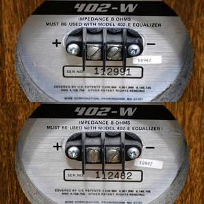 EY5-26 現状品 音出確認済 BOSE ボーズ スピーカー ペア 402-W | 壁取付器具付き オーディオ機器 音響機器 保管品の画像7