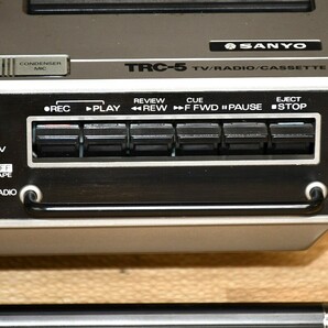 NY5-36【ジャンク品】SANYO テレビ付ラジカセ TRC-5 三洋電機 ラジカセ レトロ 当時物 テレビラジオ ラジオのみ視聴可 中古品の画像4