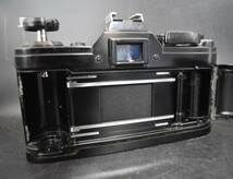 W5-93 【ジャンク品】 Canon キャノン AE-1 フィルムカメラ / CANON LENS FD50mm 1:1.8 s.c. 現状品_画像5