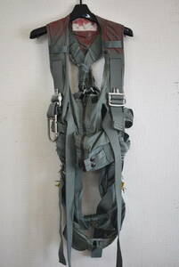 SH5-2 present condition goods junk storage goods secondhand goods the US armed forces Pilot torso Harness military goods details unknown fixtures 