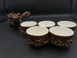 0023 陶磁器 鹿 煎茶道具 急須 蓋付き 湯呑み シカ 奈良の鹿 神の使い 縁起物 陶器 茶器 オブジェ 飾り コレクション