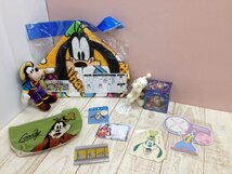 ◇ディズニー 《大量セット》《未開封品あり》グーフィーグッズ 10点 ぬいぐるみバッジ ポーチほか 6X48 【80】_画像1