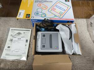 美品 任天堂 ニンテンドークラシックミニ スーパーファミコン 本体 CLV-S-SHVF 中古 