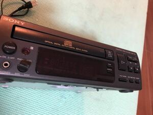 5.1 SONY MODEL NO. CDP-P91 COMPACT DISC PLAYER 
