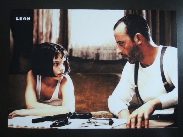 A4 額付き ポスター マチルダ Leon The Professional レオン ジャンレノ モデル 部屋 アート