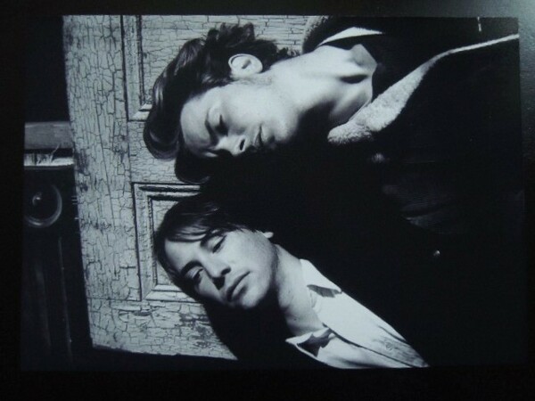 A4 額付き ポスター リバーフェニックス River Phoenix キアヌリーブス Keanu Reeves 白黒 Black White photograph 