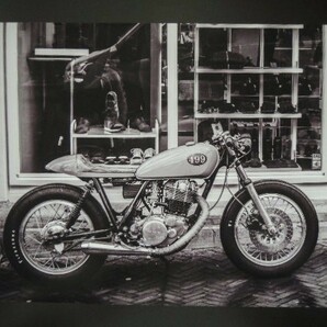 A4 額付き ポスター YAMAHA バイク SR400 モノクロ SR500 デウスカスタム 写真 フォトフレーム 額装済み