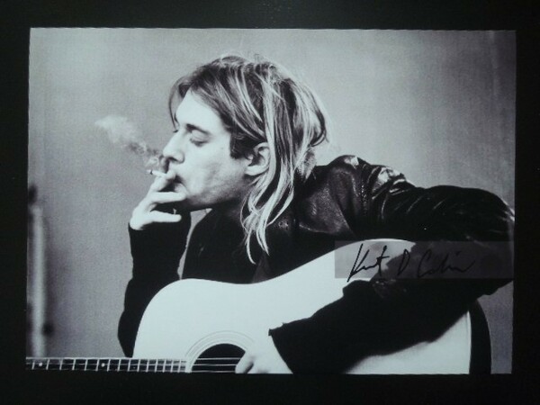 A4 額付き ポスター カートコバーン Kurt Cobain サインフォト 額装済み フォトフレーム 