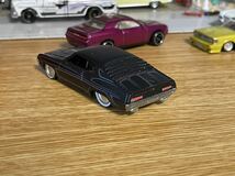 ホットウィール　HW　'70 FORD TORINO　フォード トリノ　ガレージ　USカード　リアルライダー　メタルシャーシ_画像2