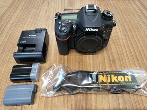 ニコン　D7100 ボディ デジタル一眼レフカメラ Nikon