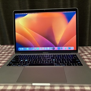 MacBook Pro Corei7 16GB (13-inch, 2017, Two Thunderbolt 3 ports) CN