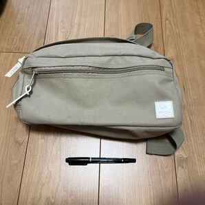 RVCA ウエストバッグ ウエストポーチ ボディバッグ ベージュ