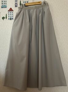 新品　ユニクロ　ボリュームロングスカート　Mサイズ