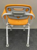 【M】パナソニック pansonic PN-L41821 シャワーチェアー 介護椅子 高さ調整 折りたたみ オレンジ いす 椅子_画像3