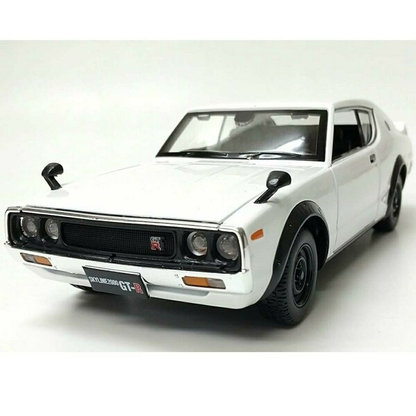 即決《送料無料》 1973日産 スカイライン 2000GT-R KPGC110 ケンメリ ケンとメリー 1/24ダイキャストモデル ミニカー ホワイト