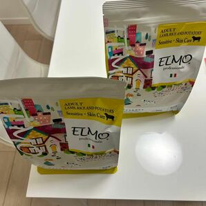 ELMO エルモ プロフェッショナーレ ドッグフード ラム ライス ＆ ポテト 800g2袋です。賞味期限は25年5月と7月です。