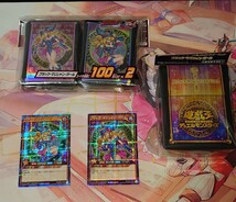 遊戯王OCG RUSHDUEL ブラック・マジシャン・ガール シークレット スリーブ ケース_画像1