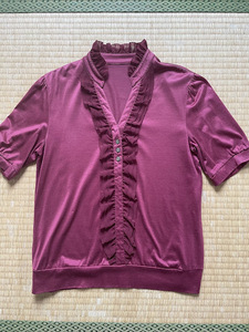 Onward . mountain formal blouse red short sleeves size 40(L)