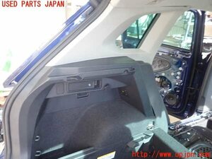 5UPJ-95607680]VW ティグアン(5NDFGF)左リアピラートリム 中古