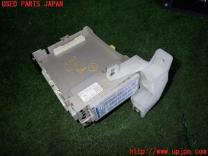 5UPJ-93436742]レクサス・CT200h(ZWA10)ヒューズボックス2 中古