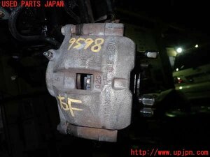 5UPJ-95984080]ハイエースバン200系(KDH206V)右フロントキャリパー 中古