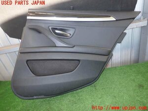 5UPJ-95731294]BMW アクティブハイブリッド5(AH5)(FZ35)(F10)右後ドア内張り 中古