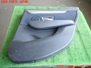 5UPJ-96031294]BMW 218i アクティブツアラー(2A15)(F45)右後ドア内張り 中古