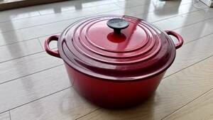 Le Creuset signature dutch oven ルクルーゼ 両手鍋 ココット・ロンド 28cm 6.7L チェリーレッド 