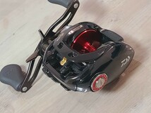 【機関良好 】ダイワ タトゥーラ HD 150SH-TW 右 DAIWA TATULA HD CUSTOM ベイトリール バス ロックフィッシュ 怪魚対応7キロドラグ_画像2