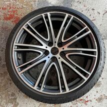 BMW 5シリーズG30 245/35R20 ☆MOE承認　ホイールタイヤ1本_画像1