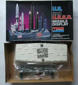 MONOGRAM 1/144 U.S.and U.S.S.R.MISSILE DISPLAY monogram America so ream misa il display with defect not yet constructed outside fixed form 510 jpy no compensation 