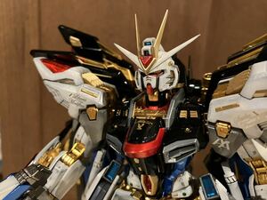 MGEX 1/100 ストライクフリーダムガンダム　塗装済完成品