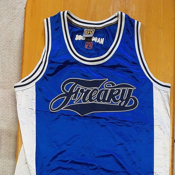 FREAKY タンクトップ XL