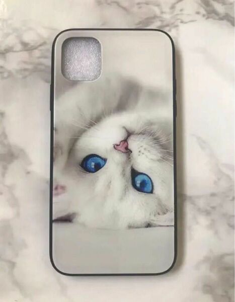 可愛いねこちゃん♪薄型背面9Hガラスケース iPhone11ProMax 白猫