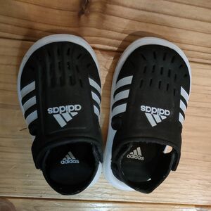 子ども adidas サンダル