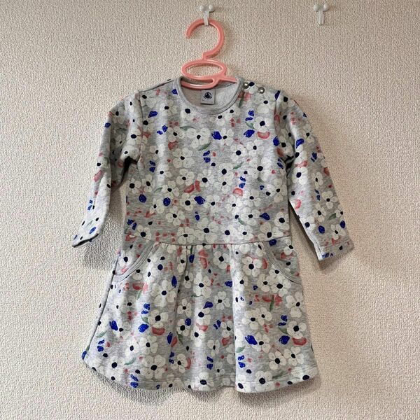 【美品】PETITBATEAU スウェットワンピース　花柄　18m 長袖