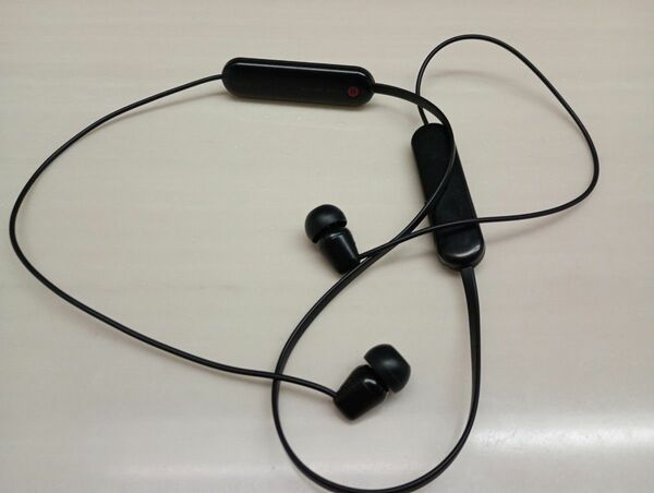ソニー　ワイヤレスステレオヘッドセット WI-C100（B） ブラック Bluetooth