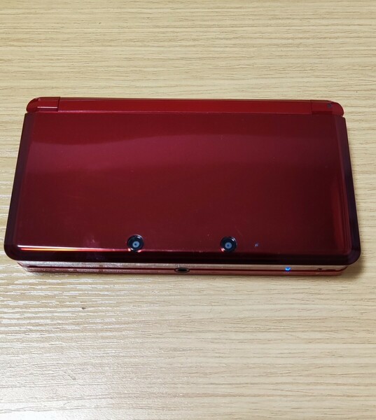 ニンテンドー3DS メタリックレッド