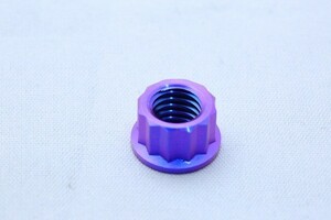 T2Racing製　チタン　８ｍｍ１２角ナット　新品　落札単価で１９個追加可能　１０ｍｍ１２角ボックスソケット用