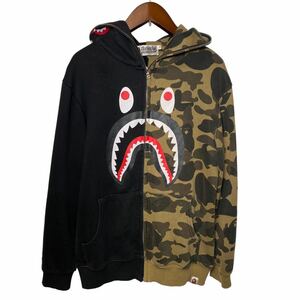 A BATHING APE アベイシングエイプ　シャークパーカー　ジップパーカー 長袖 バイカラー　カモフラ柄