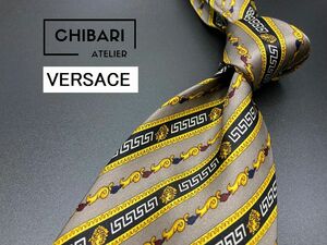 【新古品】VERSACE　ヴェルサーチ　ロゴ＆レジメンタル柄　ネクタイ　3本以上送料無料　ブラックグレイ　0502117