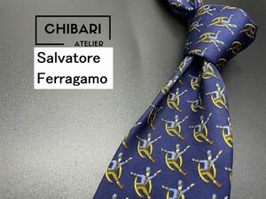 【超美品】Salvatore Feragamo　フェラガモ　ネクタイ　3本以上送料無料　ネイビー　0502223