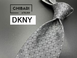【超美品】DKNY　ダナキャラン　ドット柄　ネクタイ　3本以上送料無料　グレイ　0504028
