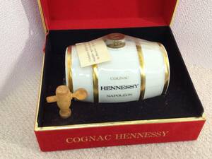 ★ 未開栓 ★ HENNESSY ヘネシー NAPOLEON ナポレオン 樽型 陶器 コニャック ブランデー 700ml 40％ 1133g 