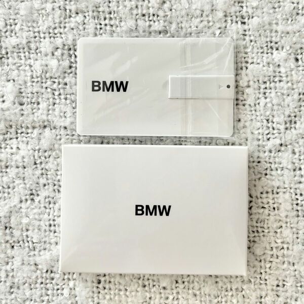 BMW オリジナル カード型 USBメモリ 4GB ホワイト