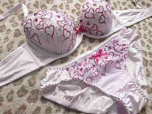 ..o0 bra. bread ti0o..C75-M.....,....!, Rav Lee Heart embroidery!! front ribbon *C-ute.....!