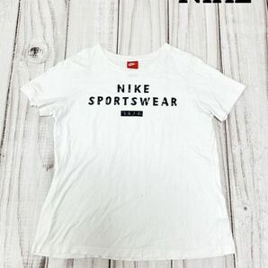 NIKE ナイキ　レディース　tシャツ 半袖　 トップス　スポーツ　ロゴ　白　ホワイト 半袖Tシャツ プリント　大きいサイズ　XL