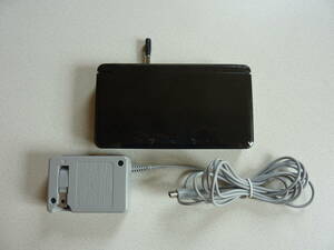  rare goods nintendo 3DS black (FW11.8.0-41J). charger . touch pen ( interchangeable goods ). attached does. simple operation verification ending. junk treatment goods.!