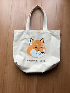 ほぼ新品★美品★メゾンキツネ　Maison Kitsune のトートバッグ　本物　FOX HEAD TOTE BAG